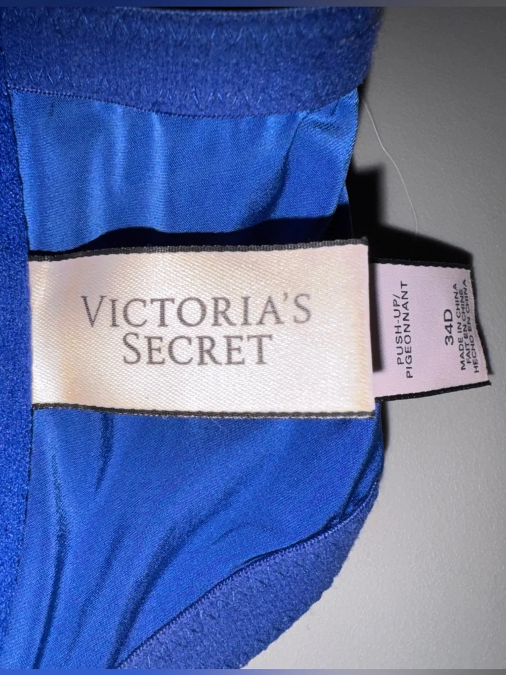NWOT VICTORIA’S SECRET Cobalt Blue Push Up Pigeonnant Strappy Back Bra Size 34D_8